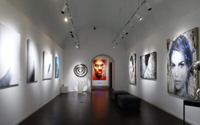 Hiring a Delivery Service to Transport Fine Art Pieces Without Damage